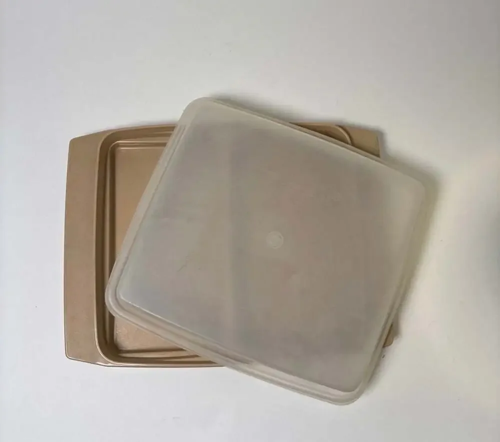 Vintage Tupperware Almond Rectangular Food Carrier or Cake Server with Sheer Lid